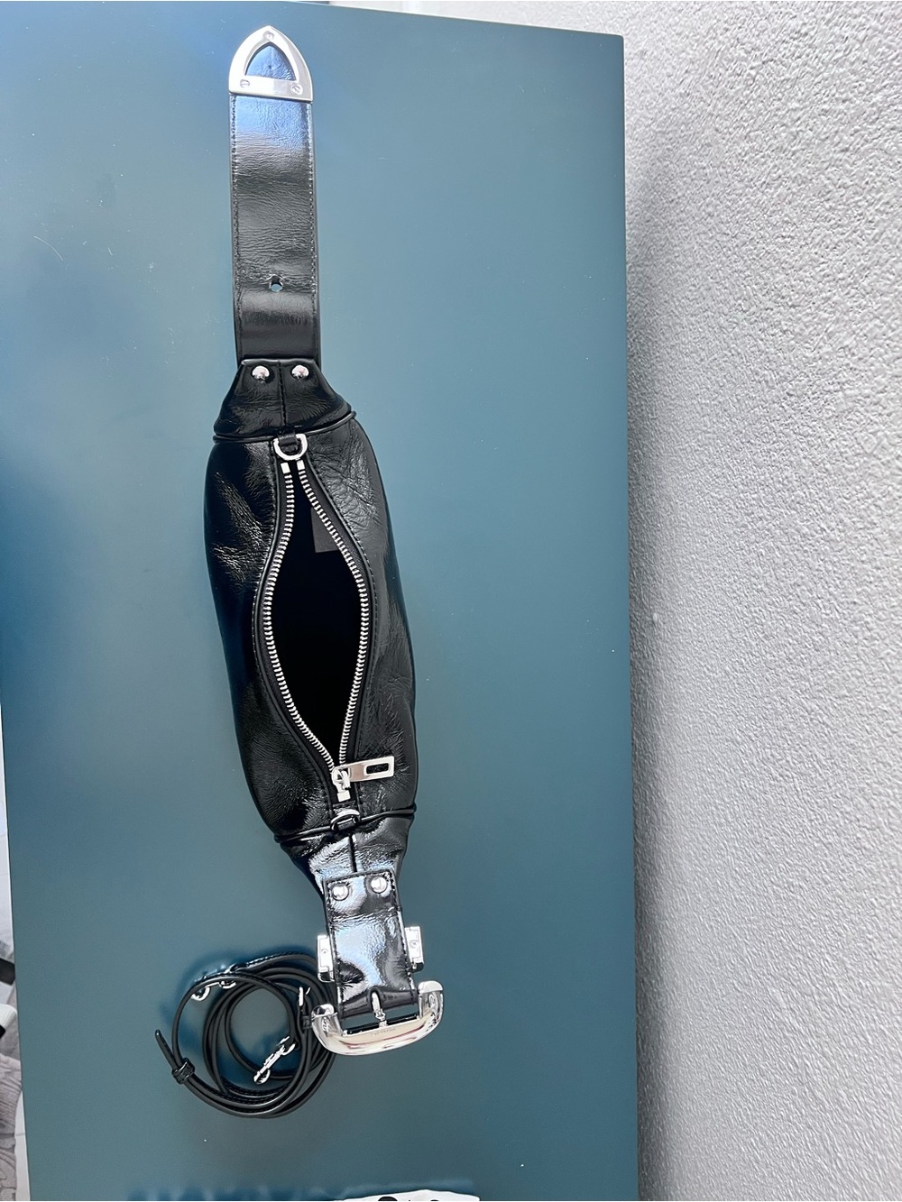 Marc Jacobs Black Patent Leather Belt Bag with Silver Hardware mini party bag - Picture 5 of 10